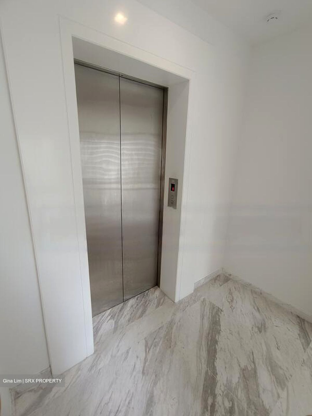 Suites @ Cairnhill (D9), Apartment #466919891